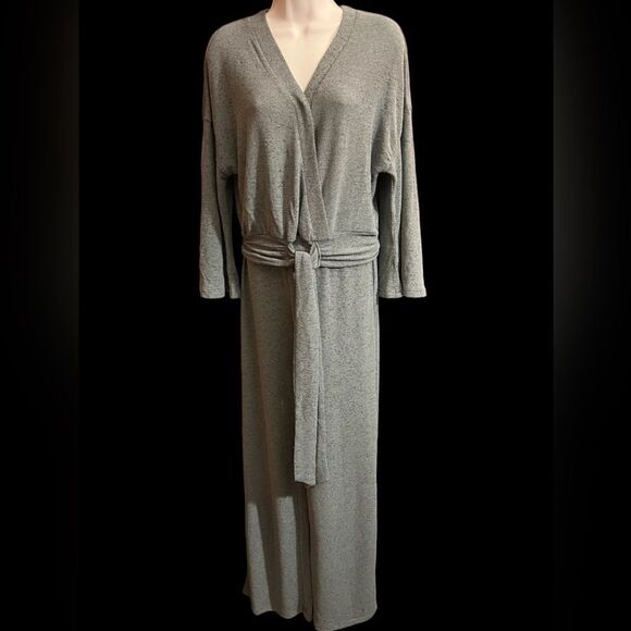 Fate by LFD Grey Blue Top and Pants Set - Picture 3 of 6